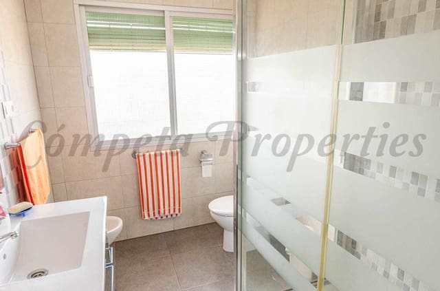 4 sovrum Hus till salu i Cómpeta med garage - 650 000 € (Ref: 10076327)