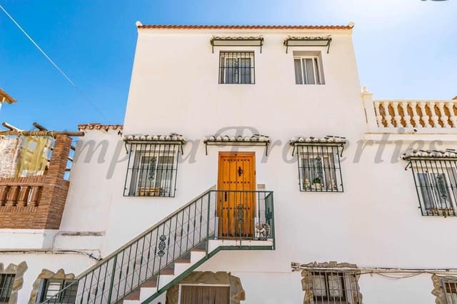Casa de 3 habitaciones en Cómpeta en venta - 280.000 € (Ref: 10076329)