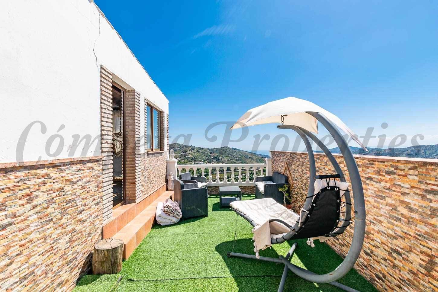 Casa de 3 habitaciones en Cómpeta en venta - 280.000 € (Ref: 10076329)