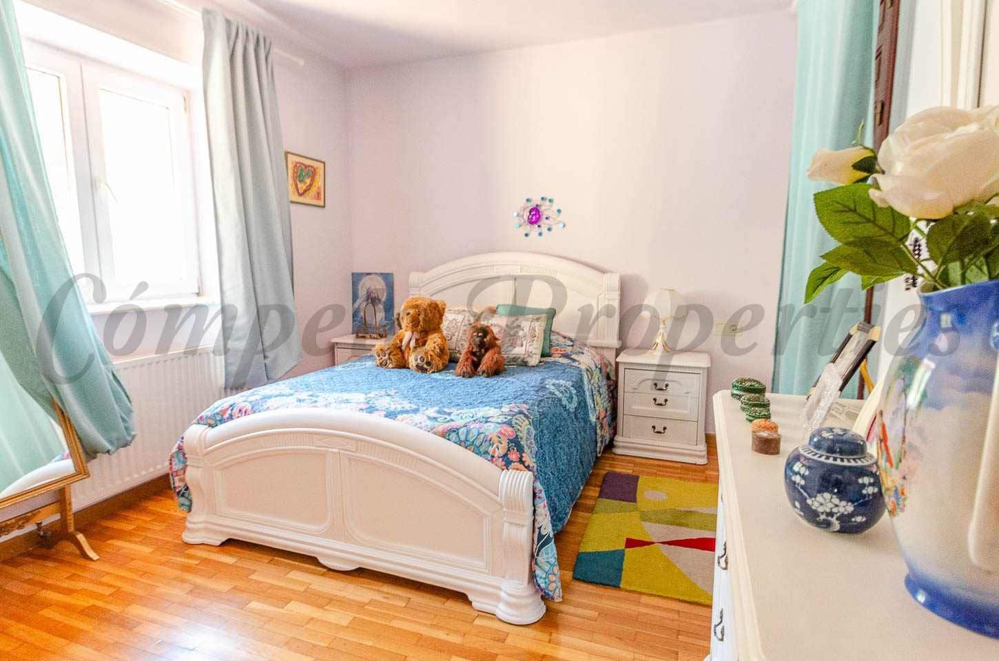4 chambre Villa/Maison à vendre à Competa avec piscine garage - 599 000 € (Ref: 10076331)