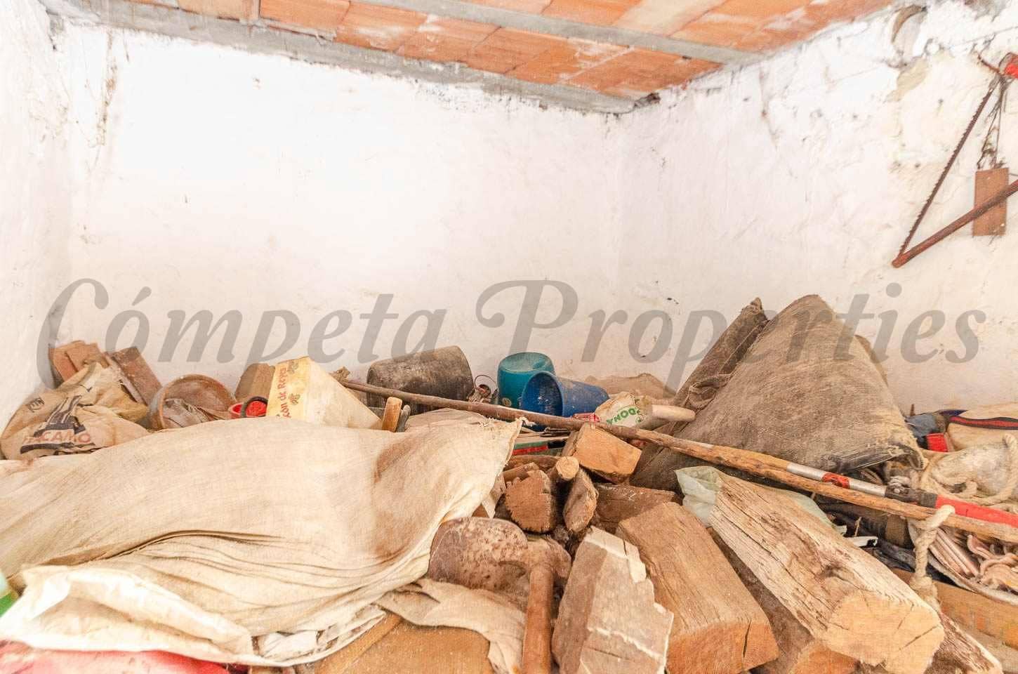 4 makuuhuone Omakotitalo myytävänä paikassa Salares - 87 500 € (Ref: 10076332)