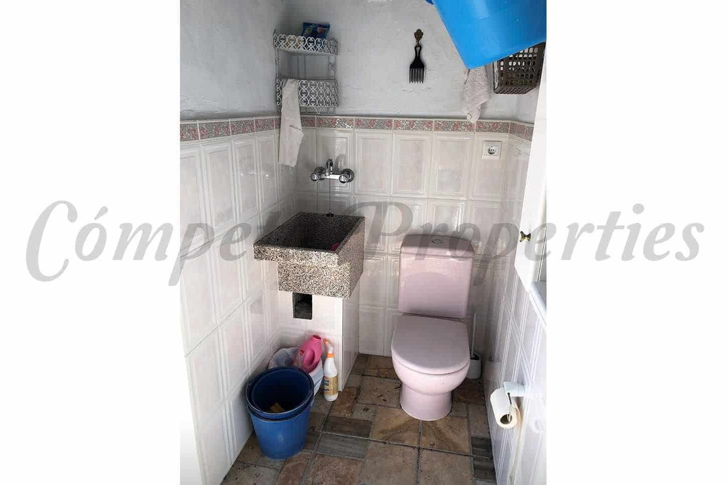 Casa de 3 habitaciones en Cómpeta en venta - 170.000 € (Ref: 10076333)