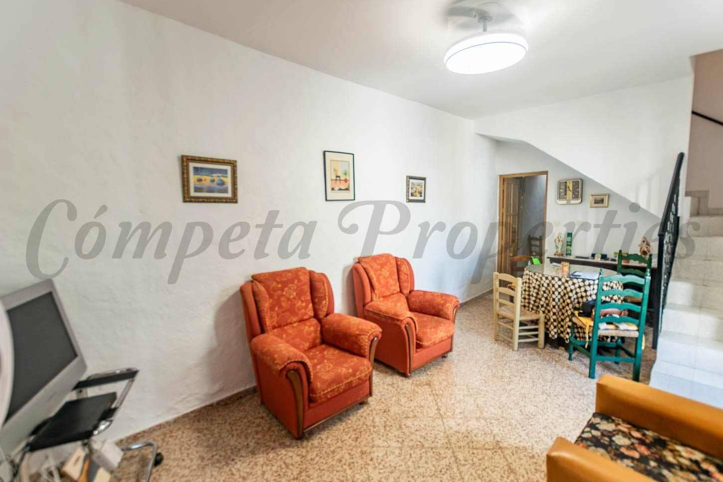 3 bedroom Townhouse for sale in Periana - € 80,000 (Ref: 10076334)