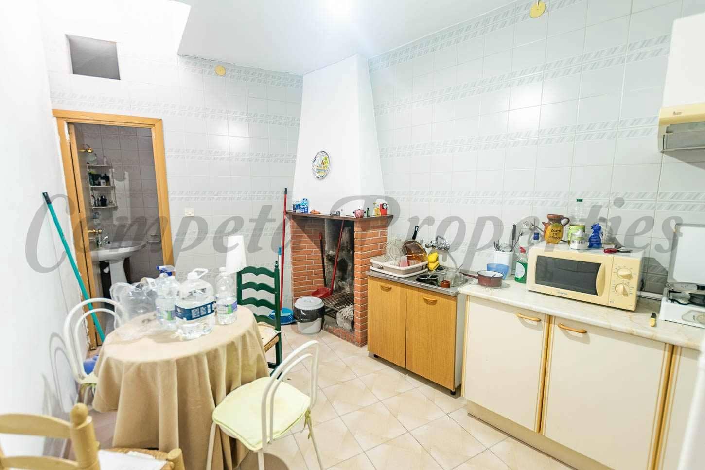 3 bedroom Townhouse for sale in Periana - € 80,000 (Ref: 10076334)