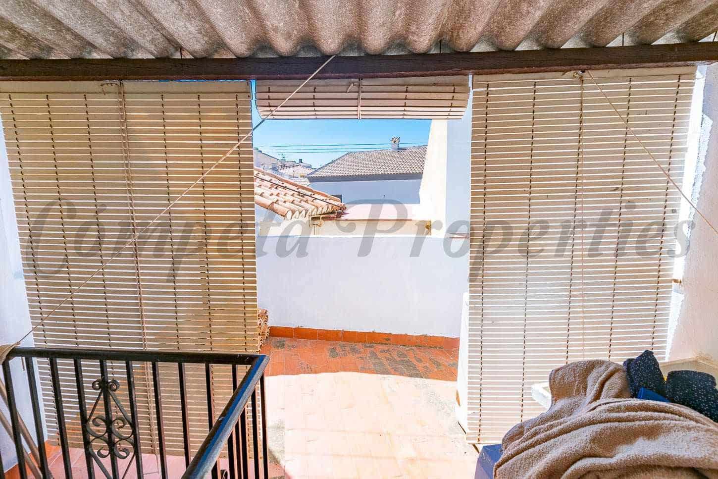 3 bedroom Townhouse for sale in Periana - € 80,000 (Ref: 10076334)