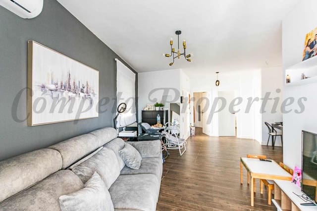3 makuuhuone Omakotitalo myytävänä paikassa Corumbela, Sayalonga mukana 
autotalli - 220 000 € (Ref: 10076335)