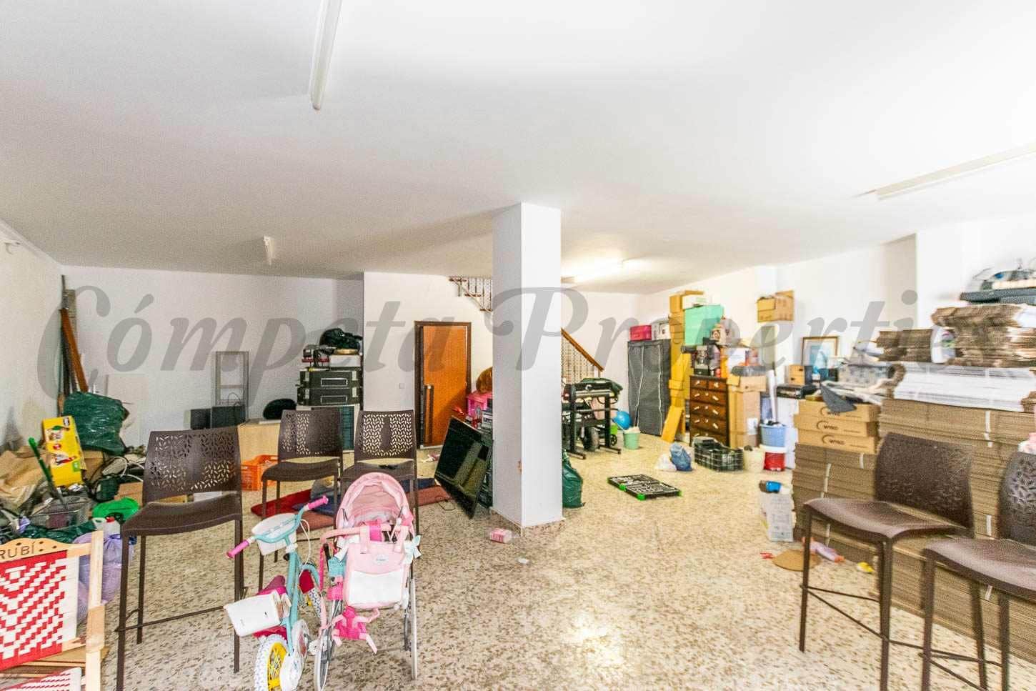 3 makuuhuone Omakotitalo myytävänä paikassa Corumbela mukana 
autotalli - 220 000 € (Ref: 10076335)