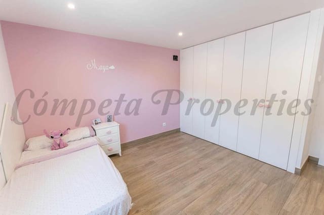 4 makuuhuone Omakotitalo myytävänä paikassa Cómpeta - 445 000 € (Ref: 10076337)