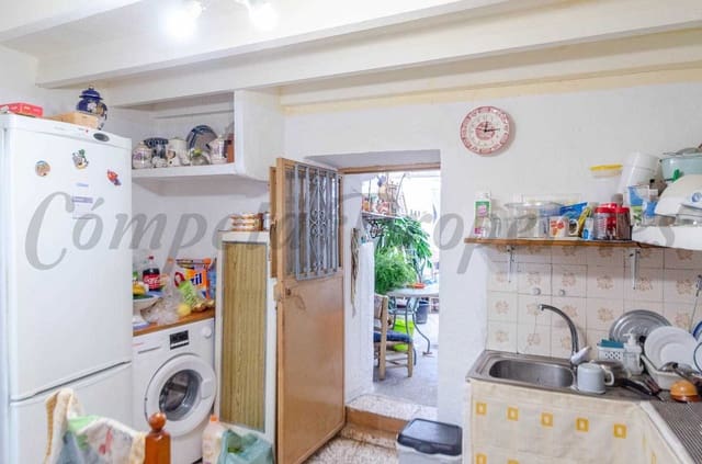 4 quarto Casa em Banda para venda em Comares - 127 500 € (Ref: 10076338)