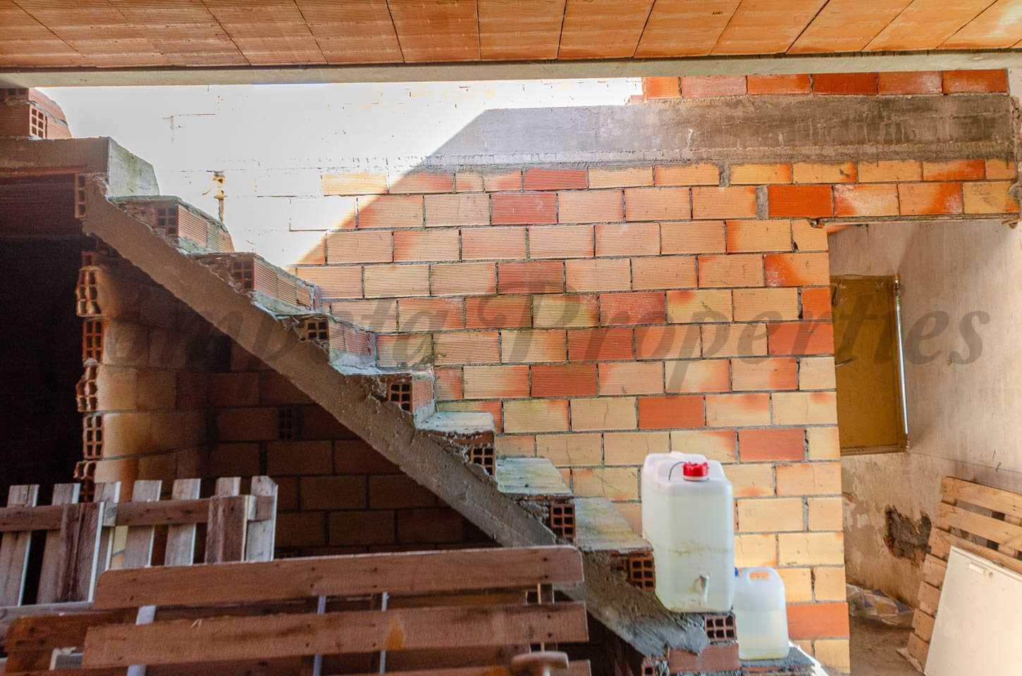 2 quarto Casa em Banda para venda em Corumbela - 127 500 € (Ref: 10076339)