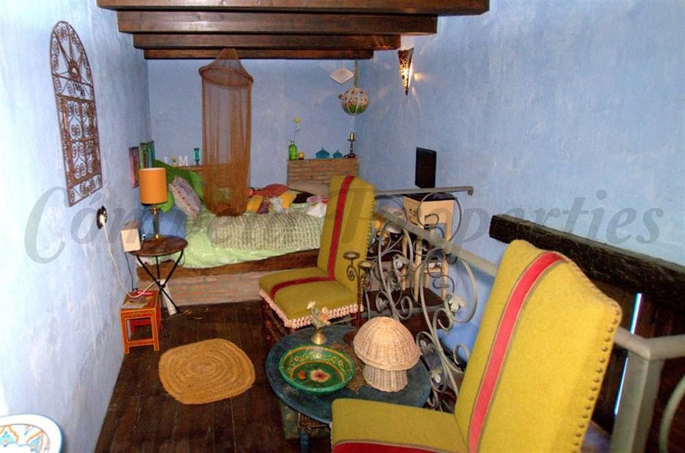 2 slaapkamer Huis te huur in Archez - € 625 (Ref: 10076343)