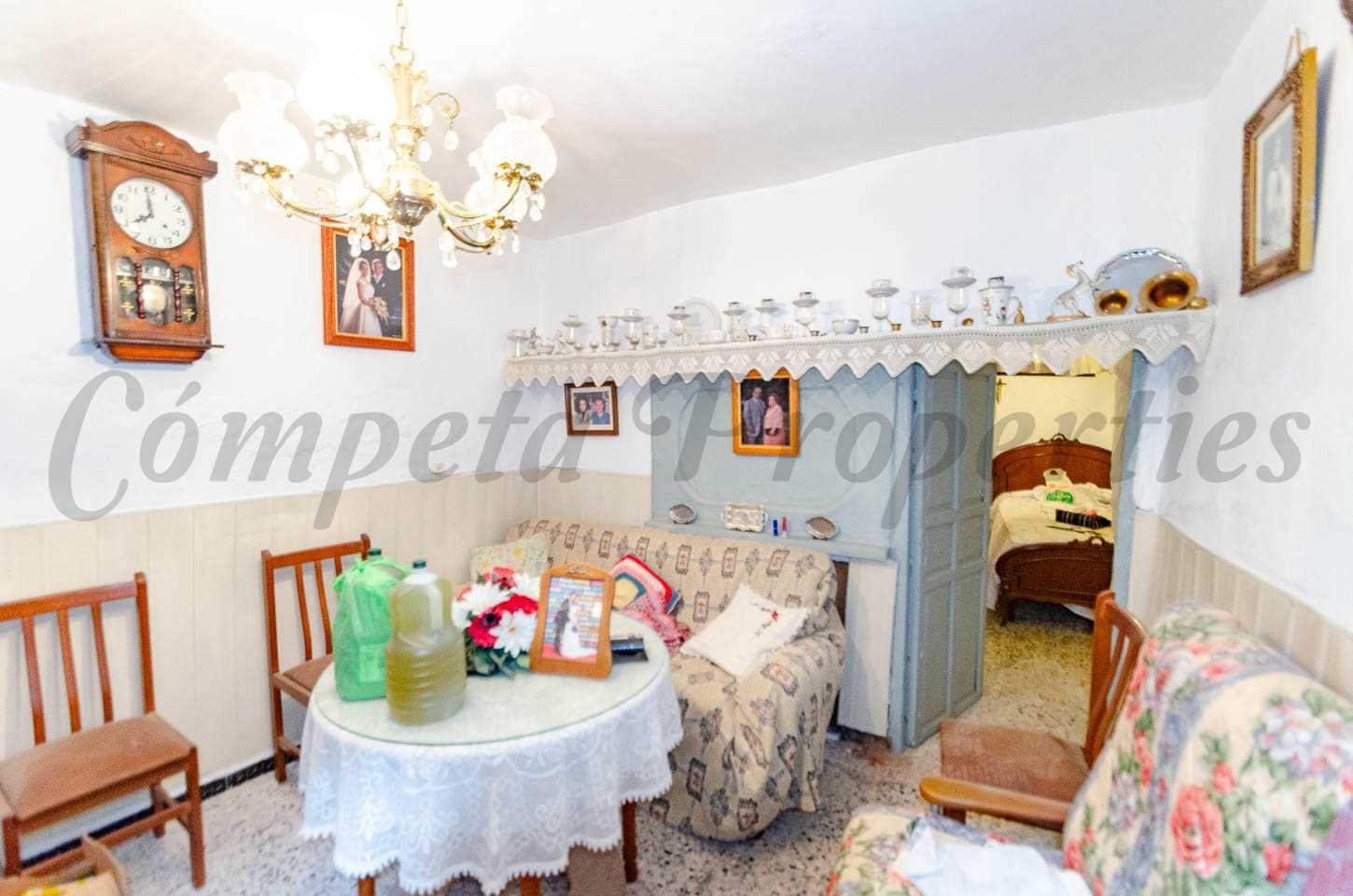 3 bedroom Townhouse for sale in Canillas de Aceituno - € 65,000 (Ref: 10076345)