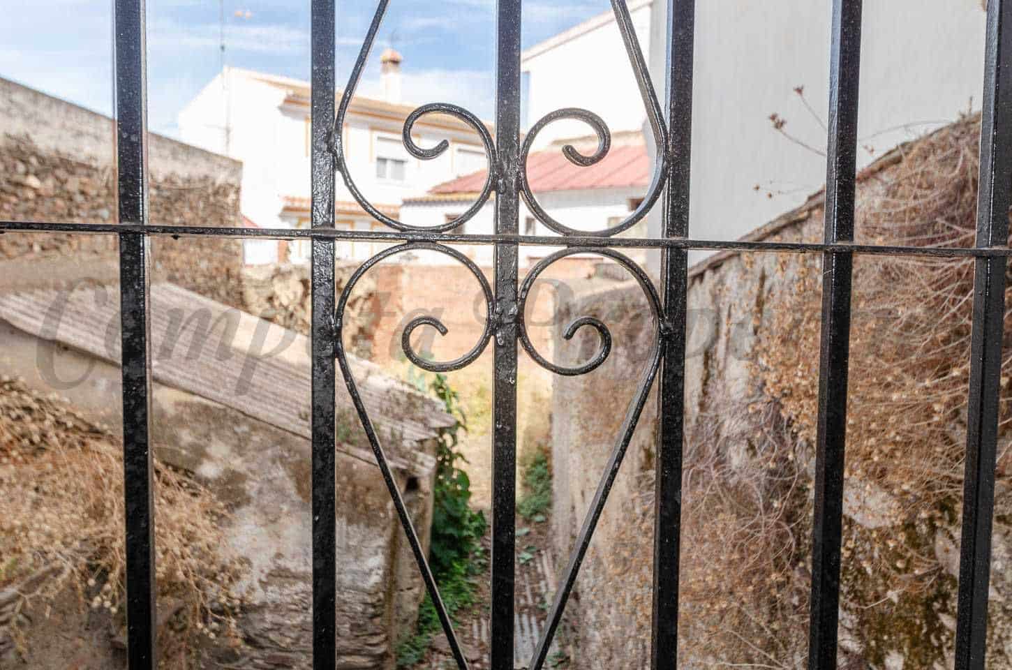 4 quarto Casa em Banda para venda em Sayalonga - 139 000 € (Ref: 10076346)