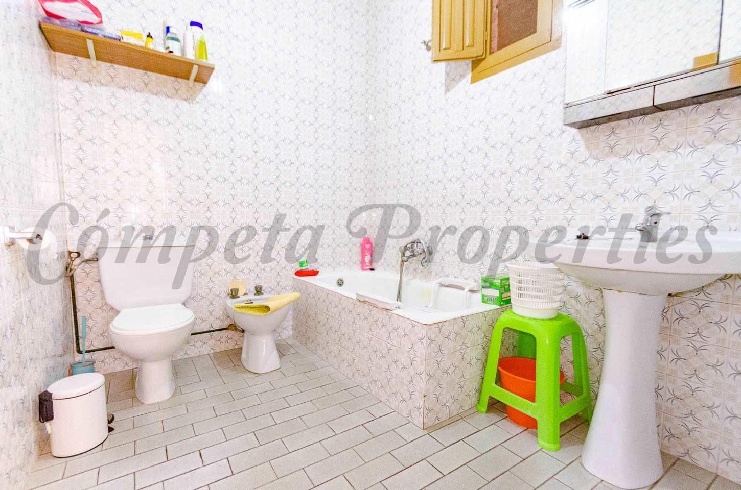 3 Zimmer Haus zu verkaufen in Archez mit Garage - 129.900 € (Ref: 10076349)