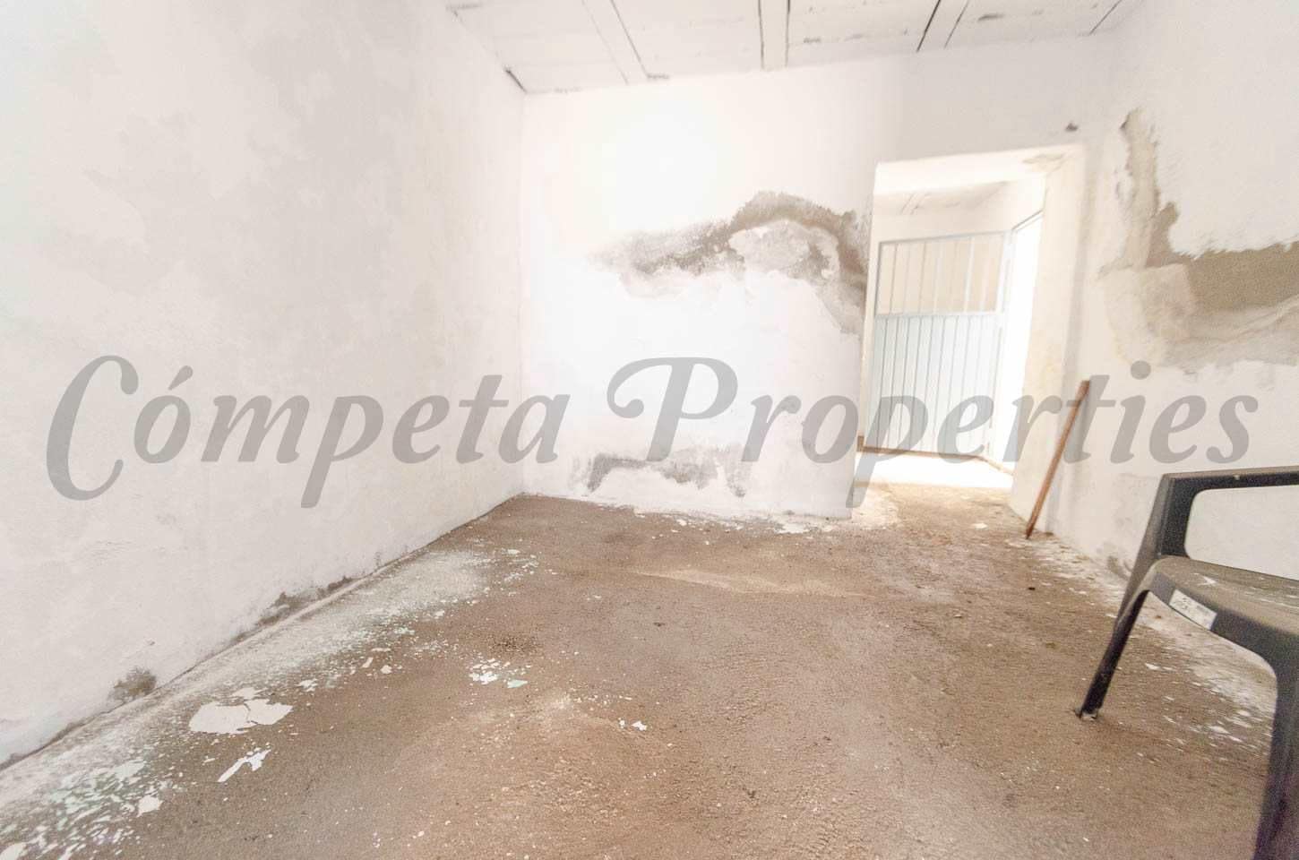 3 Zimmer Haus zu verkaufen in Archez mit Garage - 129.900 € (Ref: 10076349)