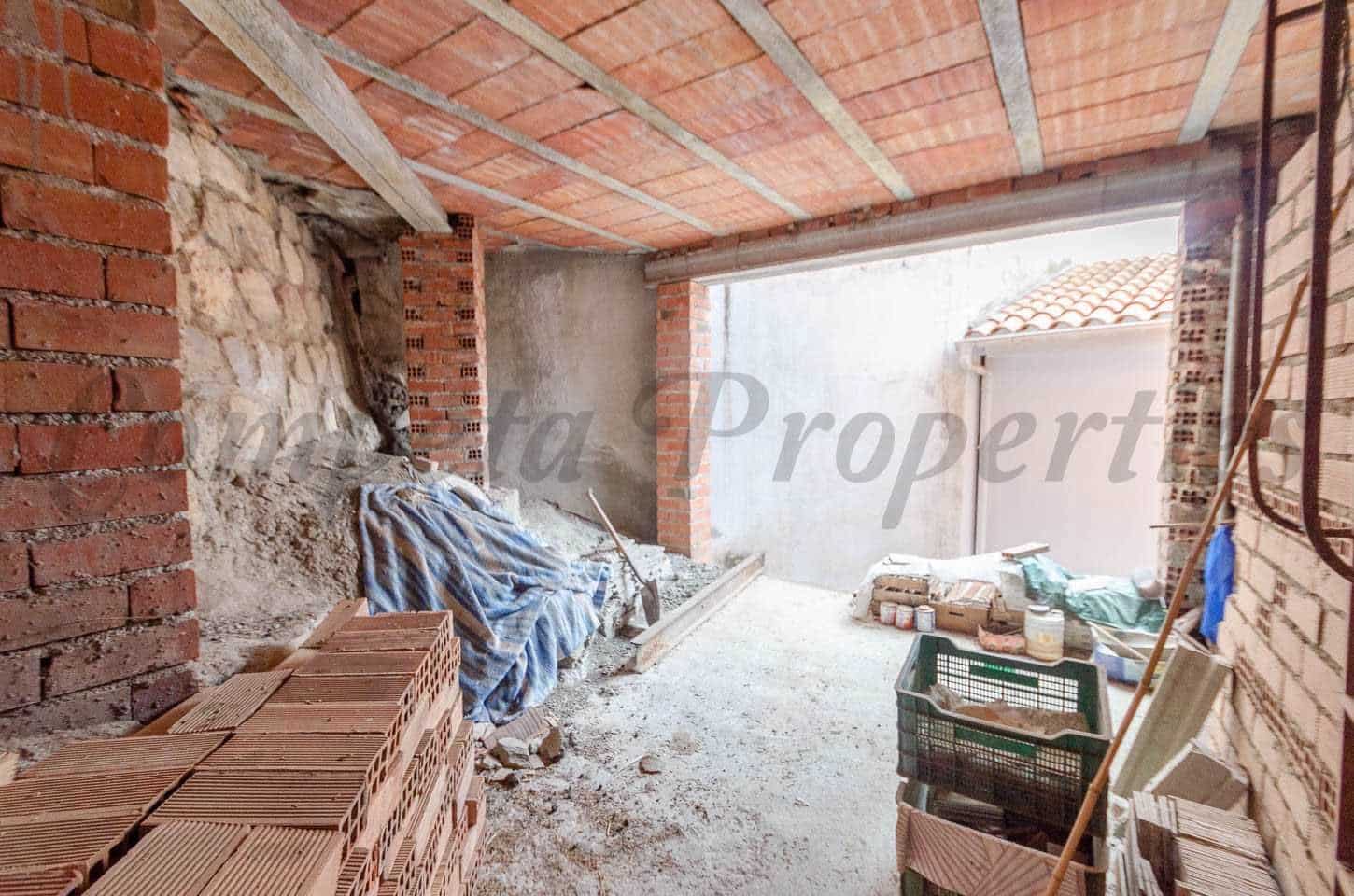 3 Zimmer Haus zu verkaufen in Archez mit Garage - 129.900 € (Ref: 10076349)