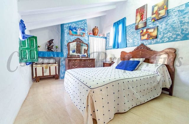 2 makuuhuone Omakotitalo myytävänä paikassa Salares - 99 000 € (Ref: 10076351)
