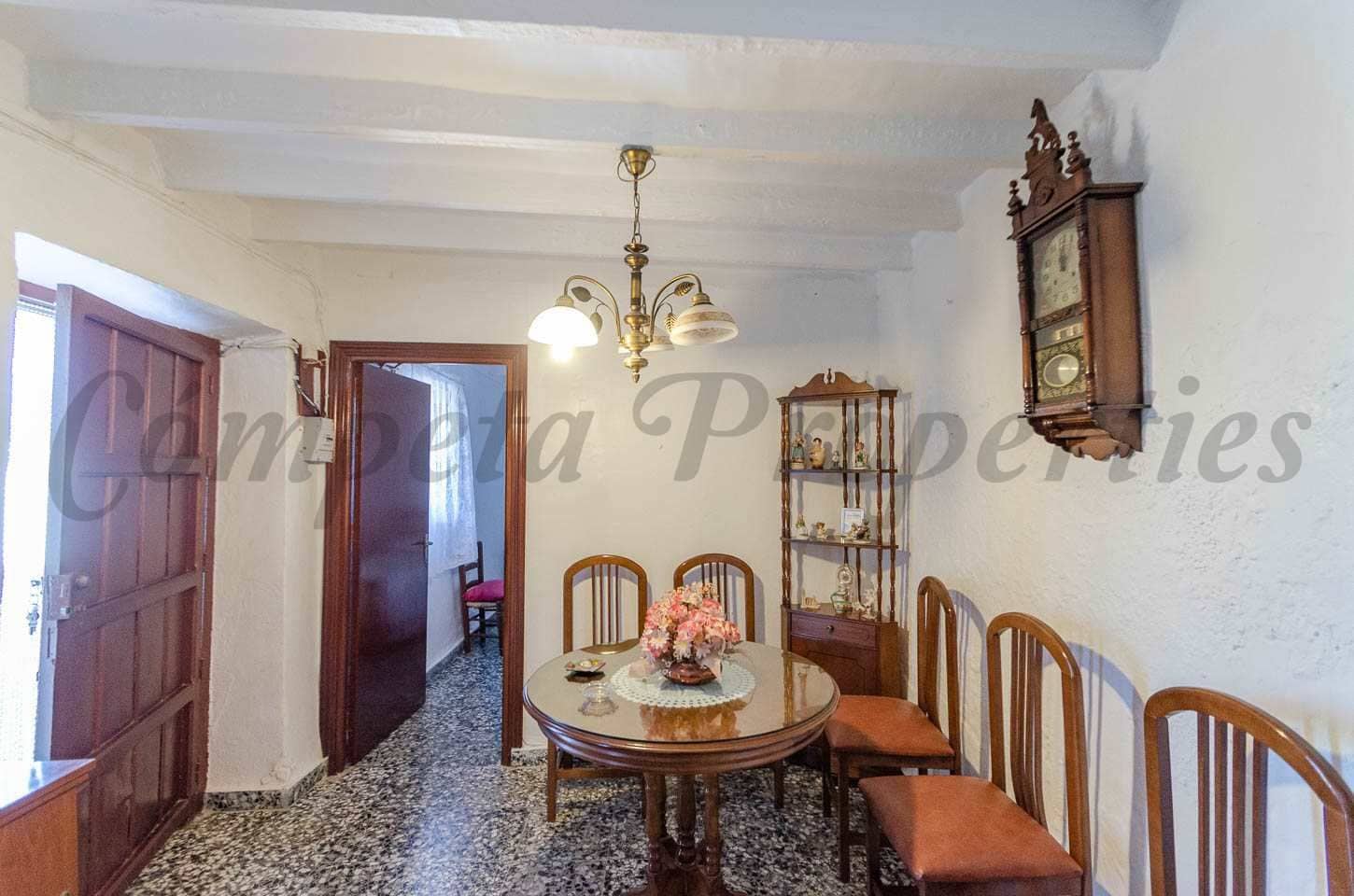 1 quarto Casa em Banda para venda em Canillas de Aceituno - 96 000 € (Ref: 10076353)