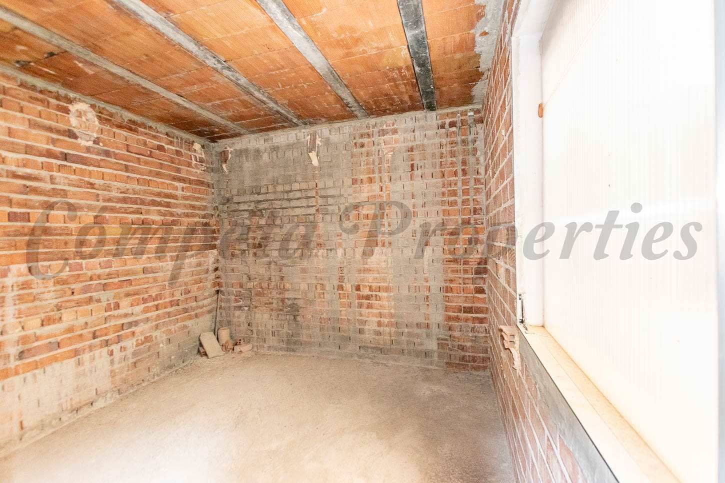 Casa de 4 habitaciones en Algarrobo en venta con garaje - 229.000 € (Ref: 10076356)