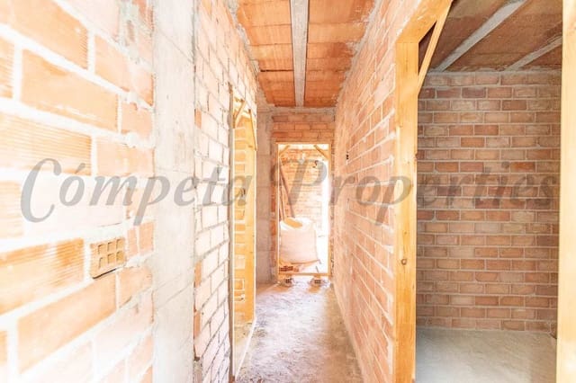 Casa de 4 habitaciones en Algarrobo en venta con garaje - 229.000 € (Ref: 10076356)