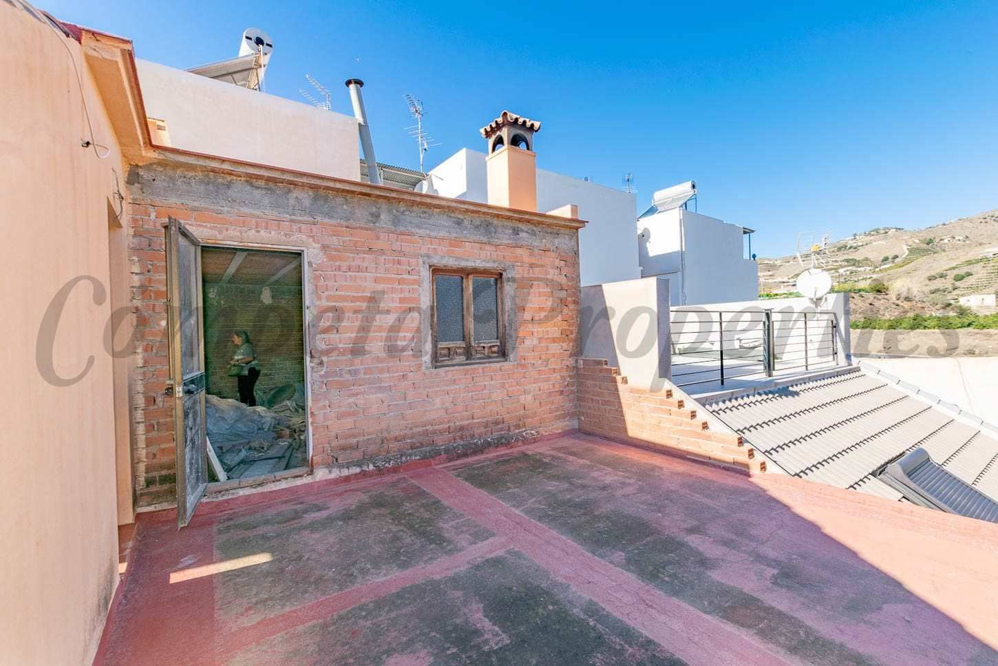 Casa de 4 habitaciones en Algarrobo en venta con garaje - 229.000 € (Ref: 10076356)
