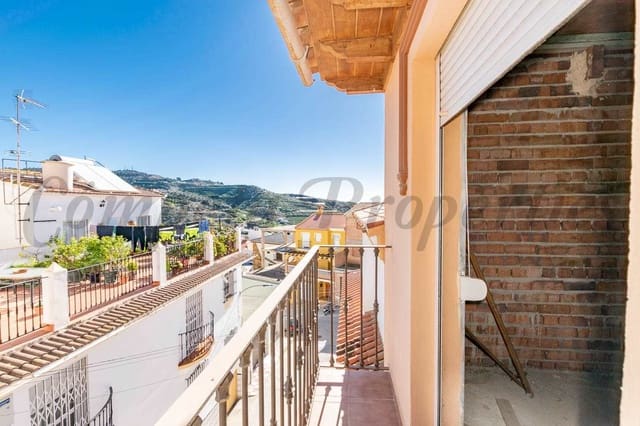 Casa de 4 habitaciones en Algarrobo en venta con garaje - 229.000 € (Ref: 10076356)