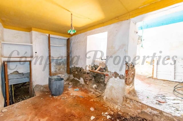 3 chambre Maison de Ville à vendre à Sayalonga - 67 000 € (Ref: 10076357)