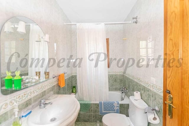 Casa de 2 habitaciones en Cómpeta en alquiler - 750 € (Ref: 10076361)
