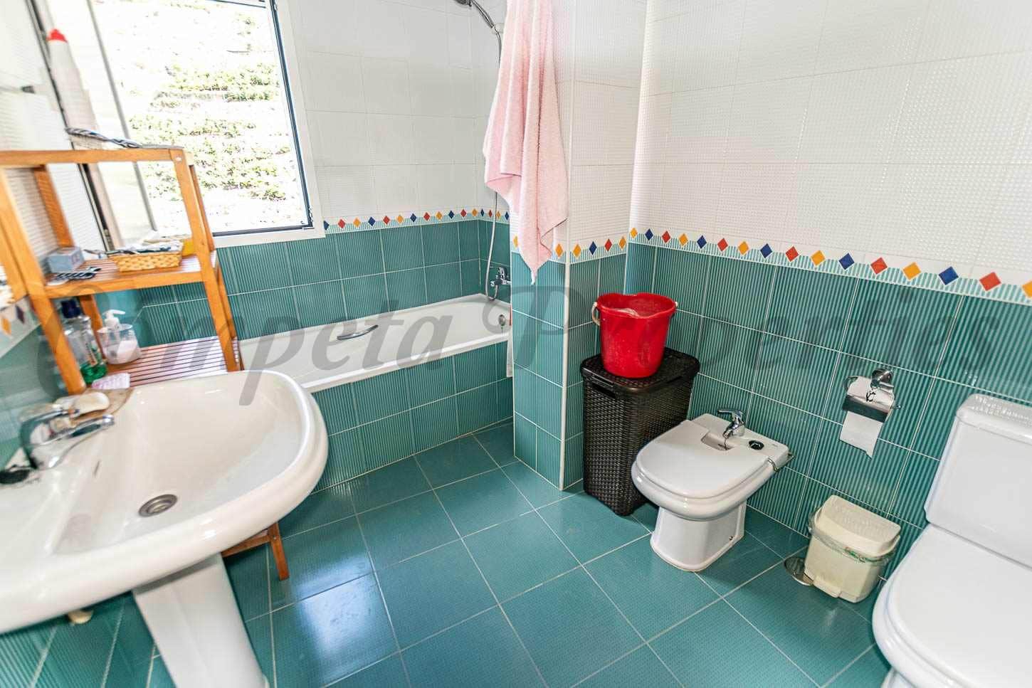 3 Zimmer Haus zu vermieten in Algarrobo mit Garage - 950 € (Ref: 10076362)