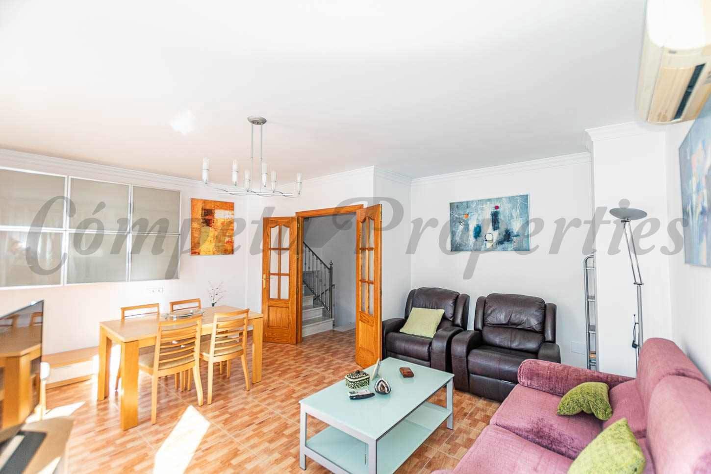 3 Zimmer Haus zu vermieten in Algarrobo mit Garage - 950 € (Ref: 10076362)