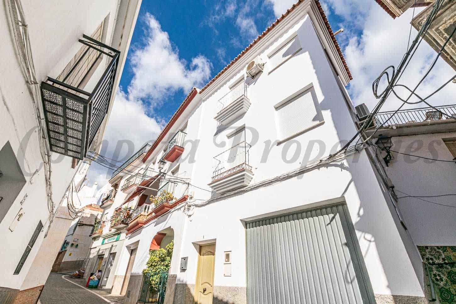 3 Zimmer Haus zu vermieten in Algarrobo mit Garage - 950 € (Ref: 10076362)