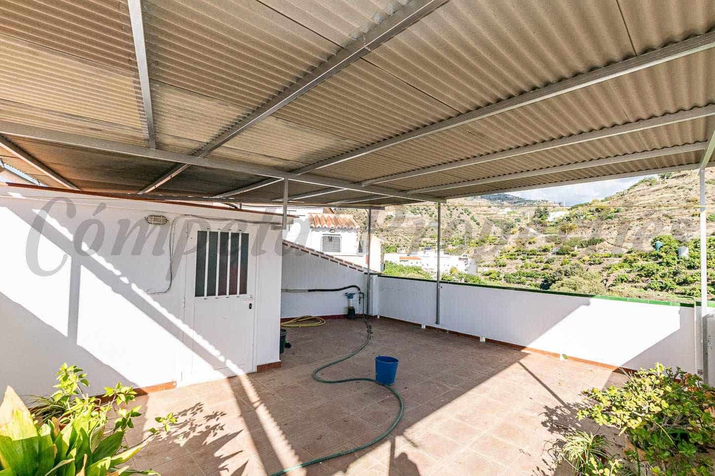 3 Zimmer Haus zu vermieten in Algarrobo mit Garage - 950 € (Ref: 10076362)