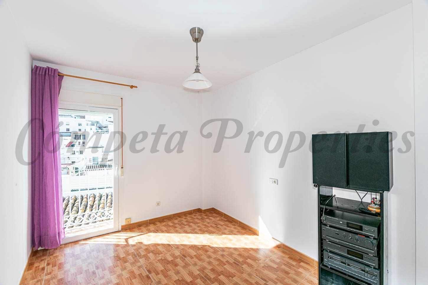 3 Zimmer Haus zu vermieten in Algarrobo mit Garage - 950 € (Ref: 10076362)