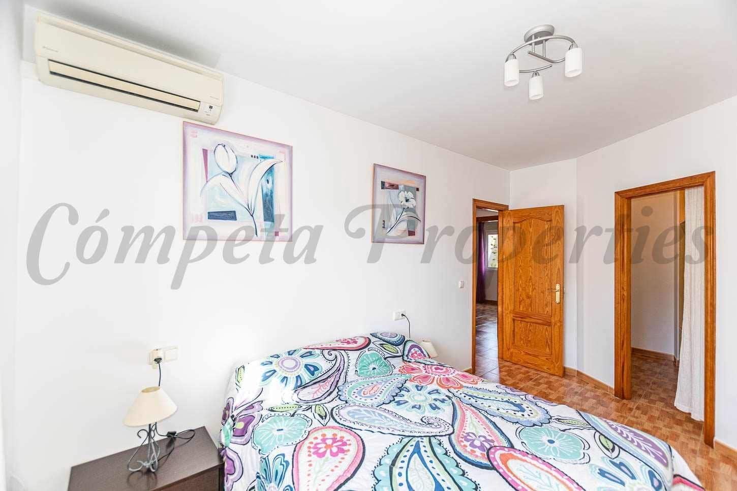 3 Zimmer Haus zu vermieten in Algarrobo mit Garage - 950 € (Ref: 10076362)