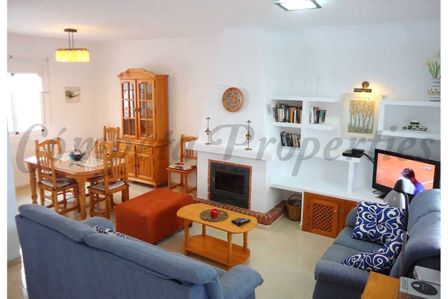 3 soveværelse Rækkehus til leje i Nerja - € 1.050 (Ref: 10076364)