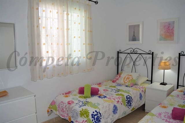 3 soveværelse Rækkehus til leje i Almijara, Nerja - € 1.050 (Ref: 10076364)