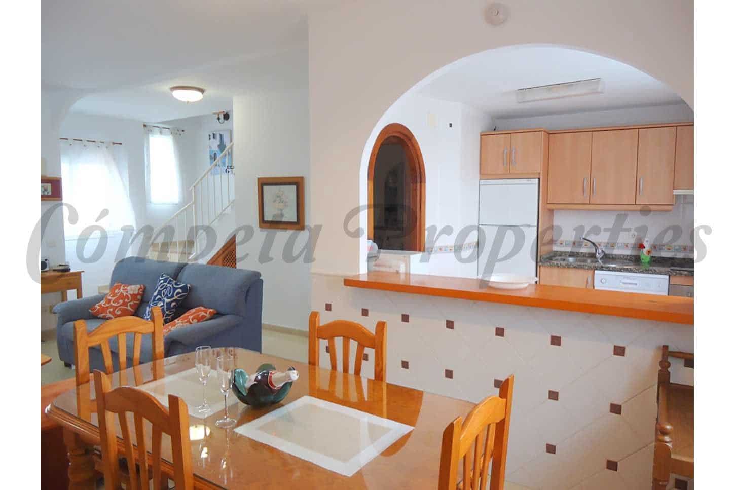 3 soveværelse Rækkehus til leje i Nerja - € 1.050 (Ref: 10076364)
