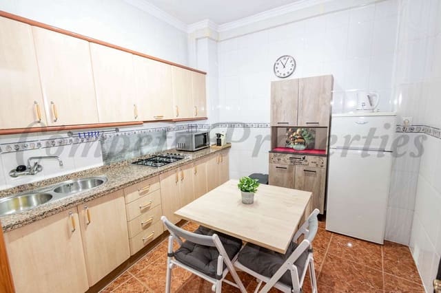 3 quarto Casa em Banda para arrendar em Torrox Pueblo, Torrox - 750 € (Ref: 10076365)