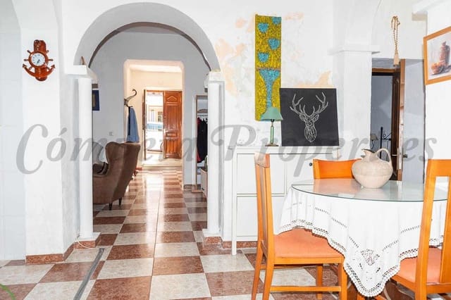 7 bedroom Townhouse for sale in Maro, Nerja - € 700,000 (Ref: 10076368)