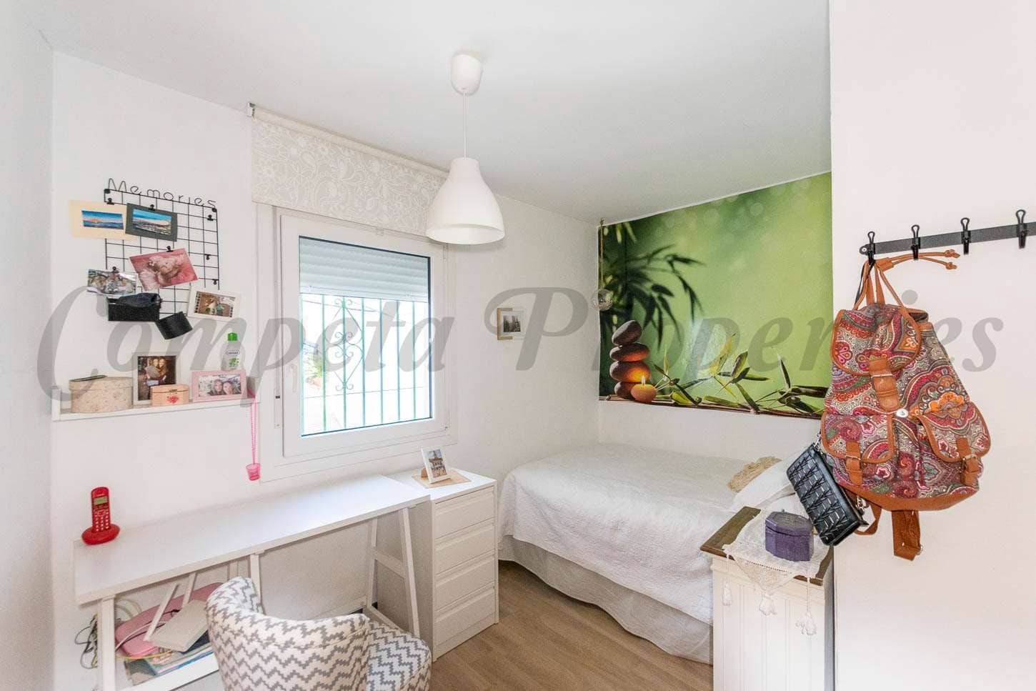 Casa de 4 habitaciones en Cómpeta en venta - 365.000 € (Ref: 10076370)