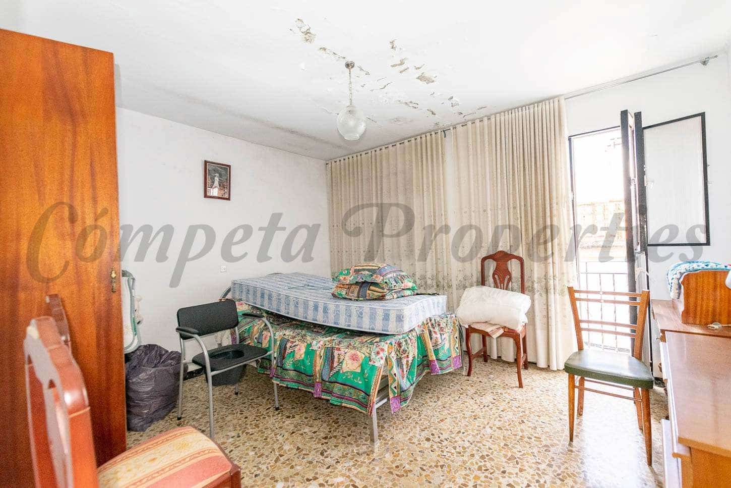 4 quarto Casa em Banda para venda em Archez - 107 000 € (Ref: 10076372)