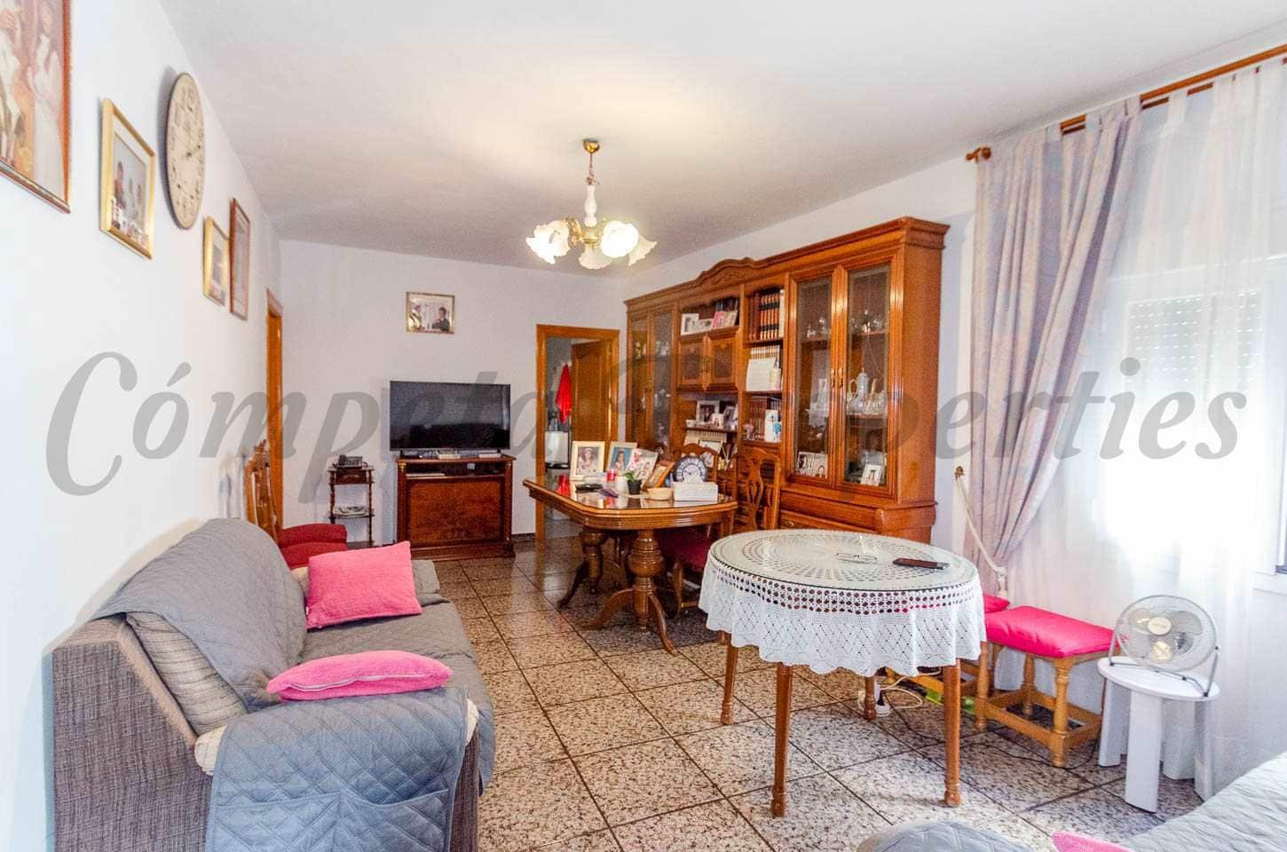 5 soverom Hus til salgs i Competa med garasje - € 332 000 (Ref: 10076373)