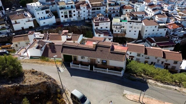 4 sovrum Hus till salu i Cómpeta med garage - 339 000 € (Ref: 10076374)