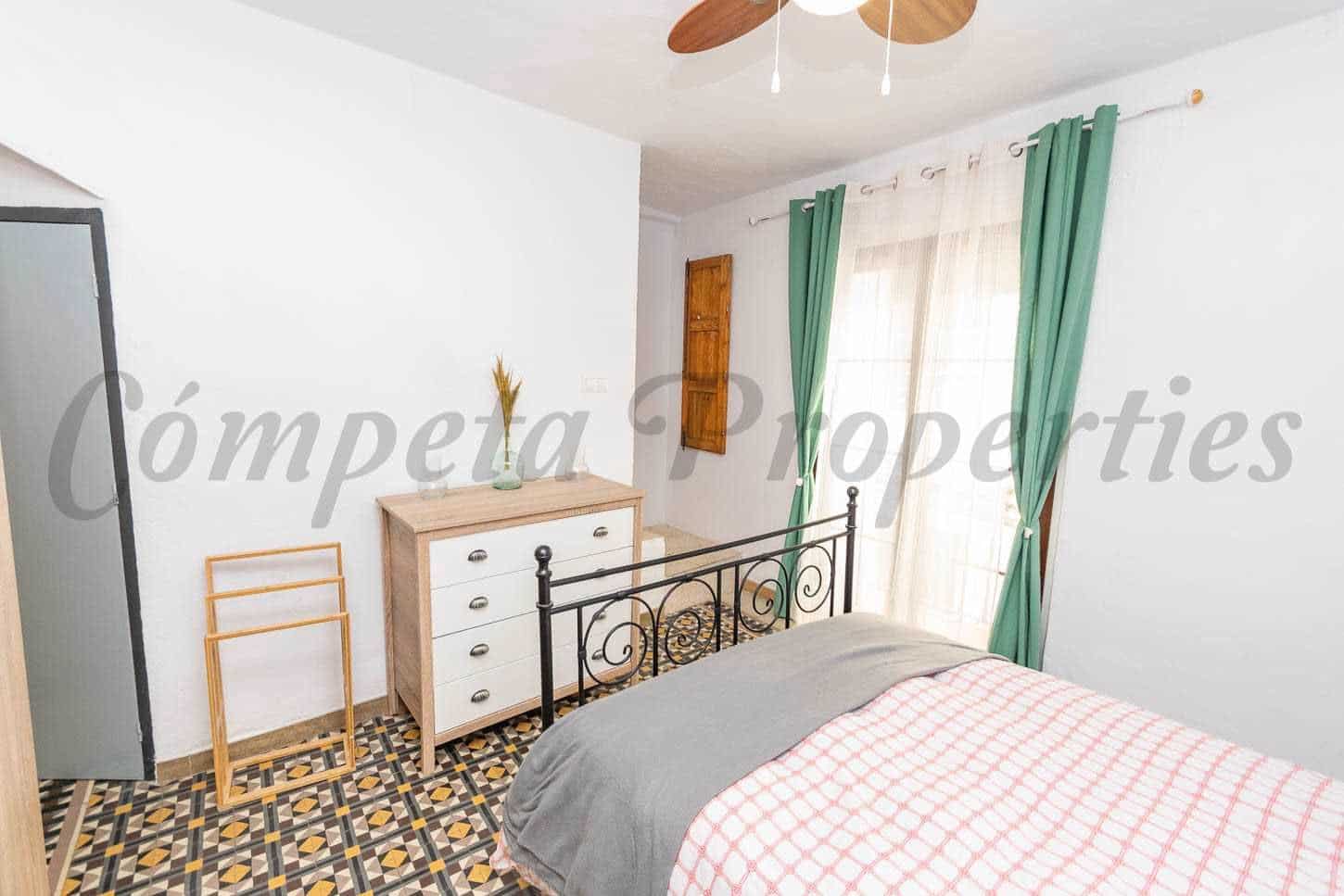 2 bedroom Townhouse for sale in Torrox - € 199,000 (Ref: 10076379)