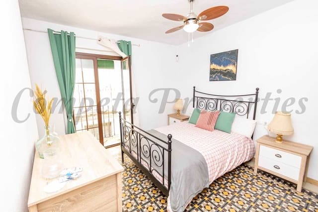 2 bedroom Townhouse for sale in Torrox Pueblo, Torrox - € 199,000 (Ref: 10076379)