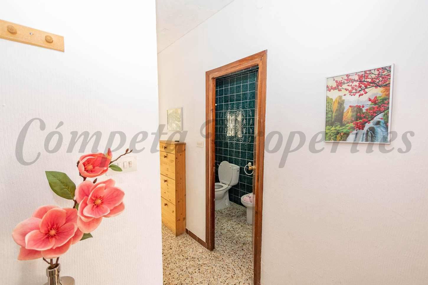 4 slaapkamer Huis te koop in Torrox met garage - € 295.000 (Ref: 10076380)