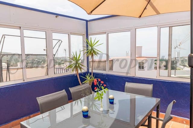 4 quarto Casa em Banda para venda em Torrox Pueblo, Torrox com garagem - 295 000 € (Ref: 10076380)