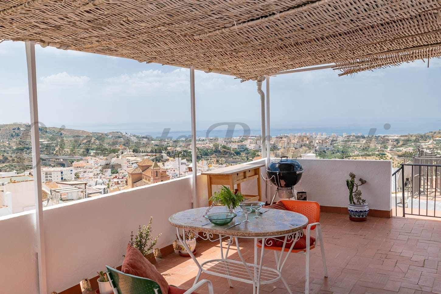 4 slaapkamer Huis te koop in Torrox met garage - € 295.000 (Ref: 10076380)