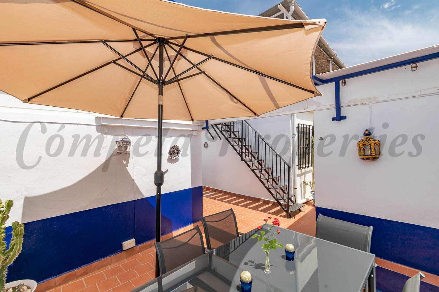 4 slaapkamer Huis te koop in Torrox met garage - € 295.000 (Ref: 10076380)
