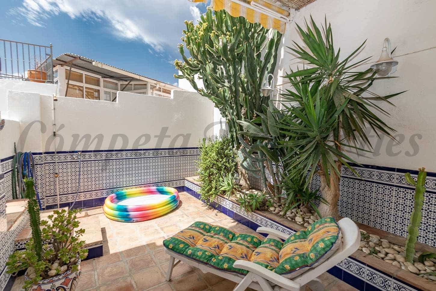 4 slaapkamer Huis te koop in Torrox met garage - € 295.000 (Ref: 10076380)